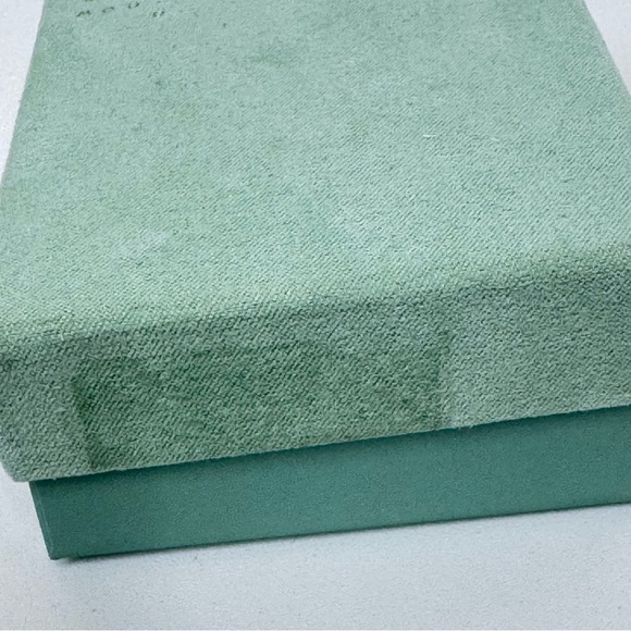 A New Day 14K Dipped Gold Embroidered Heart Tassel Adjustable Bracelet New Nib - Picture 7 of 8